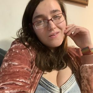 Meet your Posher, Cassie